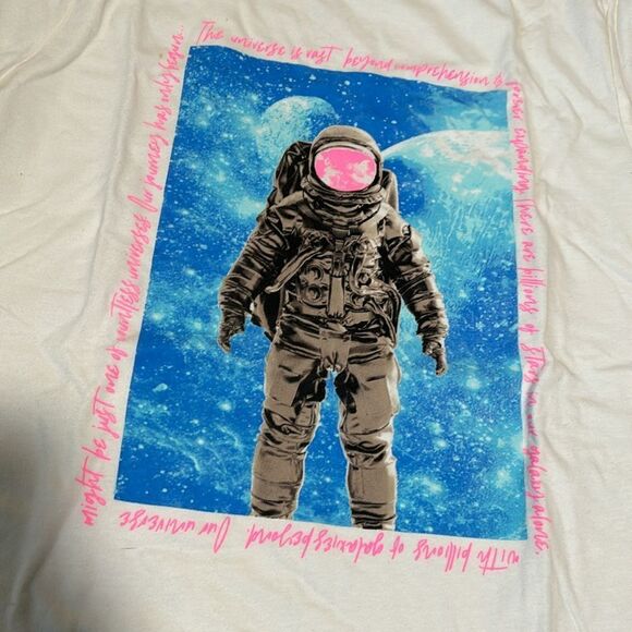 NWT GAP Kids Everyday Graphic Tee - Picture 3 of 3